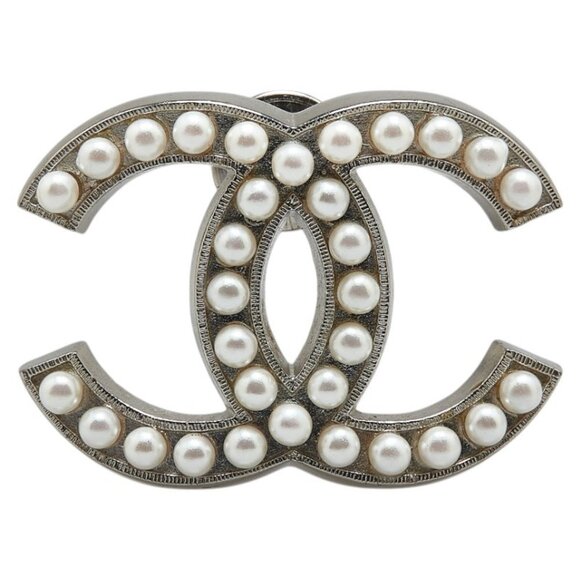 CHANEL Silver Pearl Logo Brooch - Picture 1 of 3